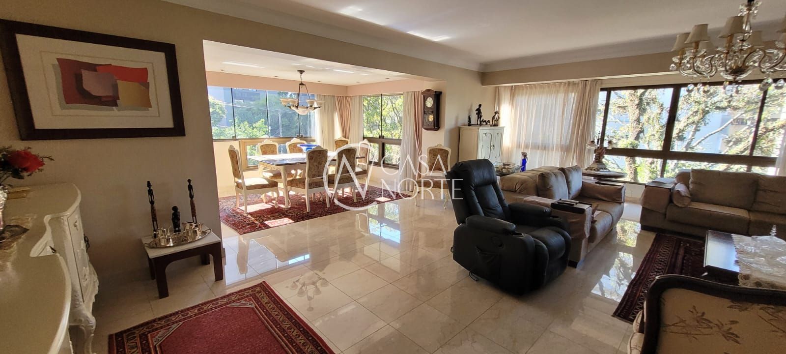 Apartamento à venda com 4 quartos, 183m², 1 suíte, 2 vagas, Rua Pedro Chaves Barcelos no bairro Auxiliadora em Porto Alegre