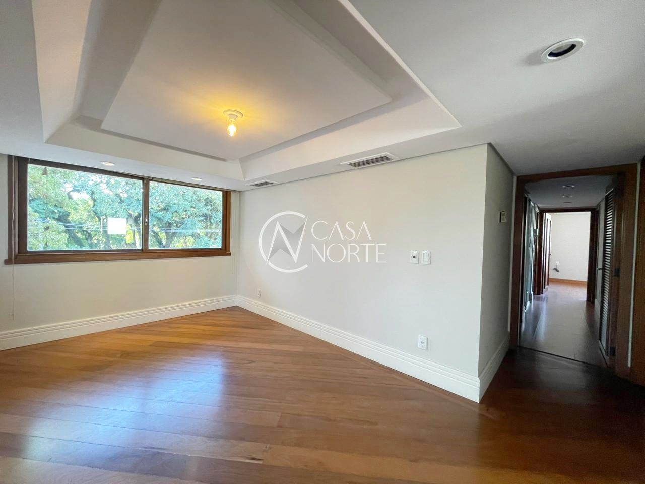 Apartamento à venda com 3 quartos, 163m², 1 suíte, 1 vaga, Avenida Mariland no bairro Auxiliadora em Porto Alegre