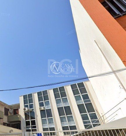 Prédio Comercial à venda , 904m², 20 vagas, Avenida Farrapos no bairro Floresta em Porto Alegre