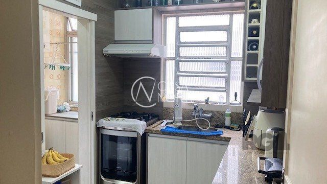 Apartamento à venda com 2 quartos, 61m², 2 vagas, Avenida Ijuí no bairro Petrópolis em Porto Alegre