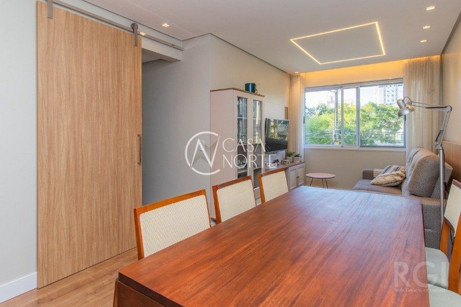 Apartamento à venda com 3 quartos, 74m², 1 suíte, 1 vaga, Rua São Manoel no bairro Rio Branco em Porto Alegre