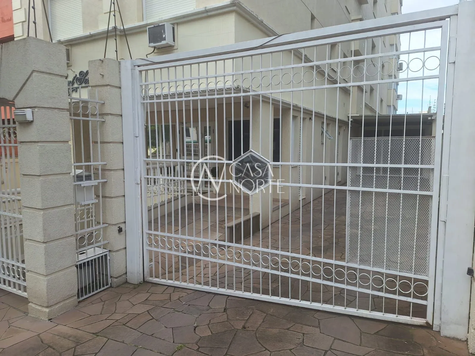 Apartamento à venda com 2 quartos, 64m², 1 suíte, 1 vaga, Avenida Mariland no bairro Auxiliadora em Porto Alegre