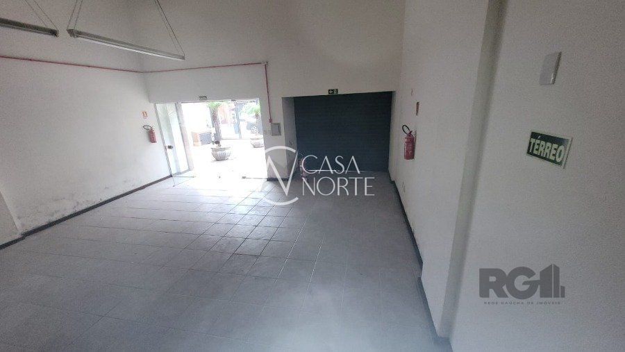 Loja à venda com 3 quartos, 150m², Rua Félix da Cunha no bairro Floresta em Porto Alegre