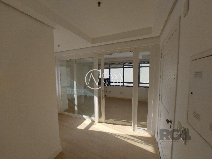 Sala Comercial à venda com 1 quarto, 36m², 1 vaga, Rua Fernando Gomes no bairro Moinhos de Vento em Porto Alegre