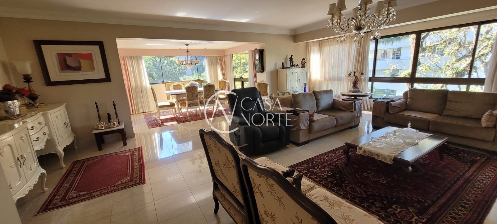 Apartamento à venda com 4 quartos, 183m², 1 suíte, 2 vagas, Rua Pedro Chaves Barcelos no bairro Auxiliadora em Porto Alegre