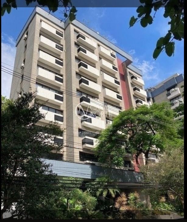 Sala Comercial à venda com 1 quarto, 38m², 1 vaga, Avenida Luiz Manoel Gonzaga no bairro Três Figueiras em Porto Alegre