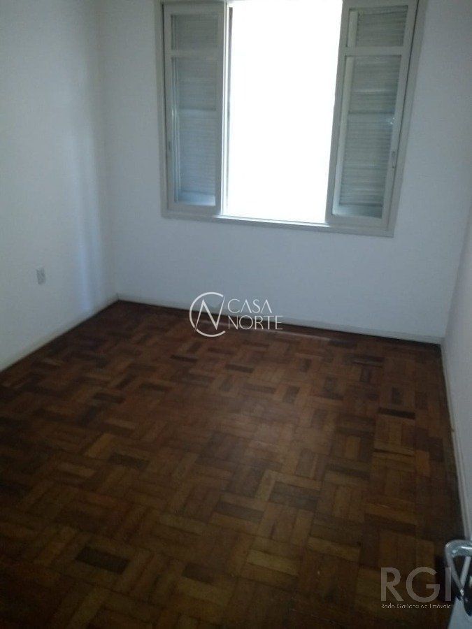 Apartamento à venda com 3 quartos, 75m², Avenida da Azenha no bairro Azenha em Porto Alegre