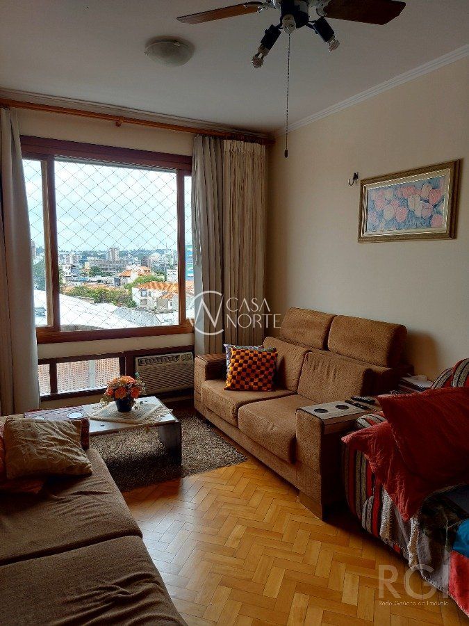 Apartamento à venda com 3 quartos, 99m², 1 vaga, Avenida Protásio Alves no bairro Bom Fim em Porto Alegre