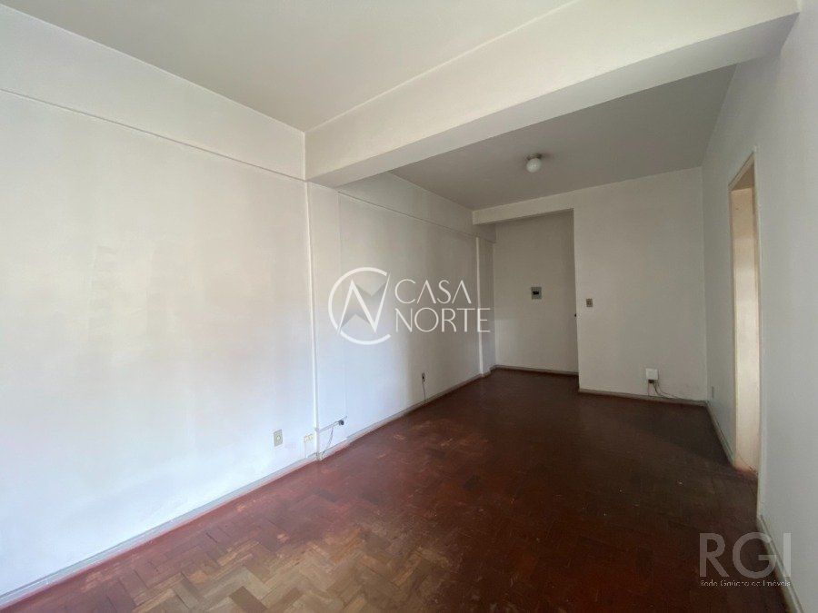 Sala Comercial à venda , 72m², Rua General Vitorino no bairro Centro Histórico em Porto Alegre