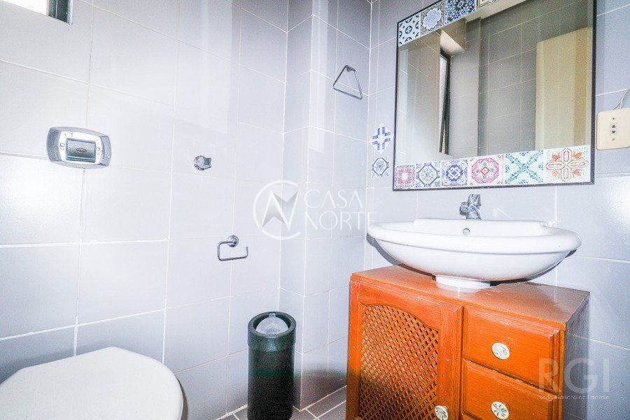 Sala Comercial à venda , 37m², Rua Marques do Pombal no bairro Moinhos de Vento em Porto Alegre