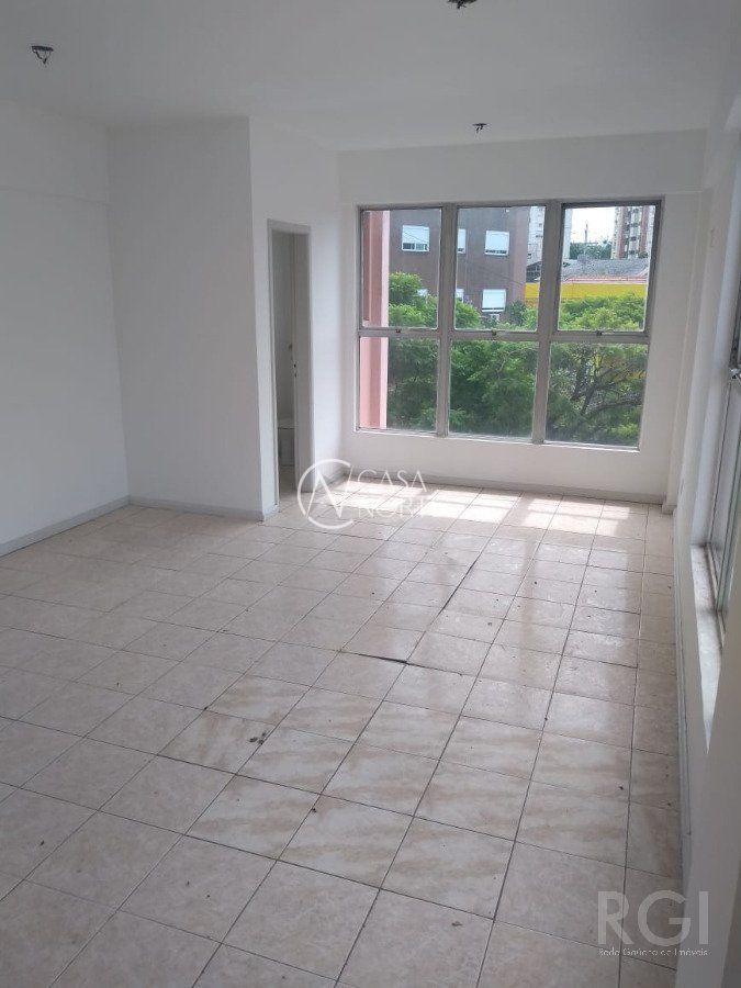 Sala Comercial à venda , 31m², Rua Domingos Rubbo no bairro Cristo Redentor em Porto Alegre