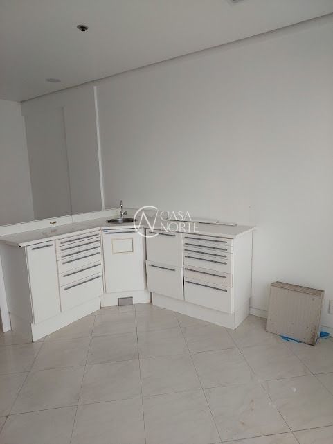 Sala Comercial à venda com 1 quarto, 53m², 1 vaga, Rua Almirante Barroso no bairro Floresta em Porto Alegre