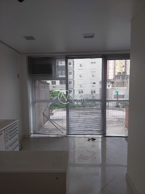 Sala Comercial à venda com 1 quarto, 53m², 1 vaga, Rua Almirante Barroso no bairro Floresta em Porto Alegre