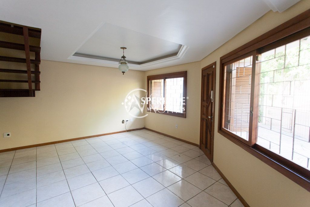 Casa à venda com 3 quartos, 126m², 2 suítes, 1 vaga, Rua Monte Alegre no bairro Jardim Floresta em Porto Alegre