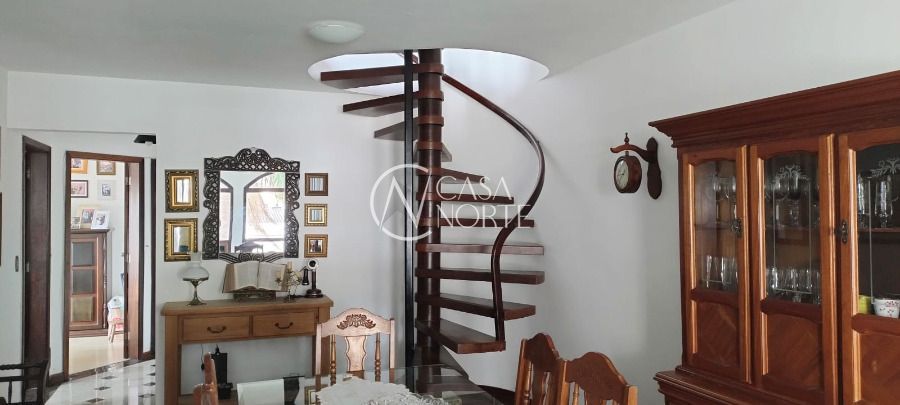 Cobertura à venda com 3 quartos, 235m², 1 suíte, 1 vaga, Rua Coronel Corte Real no bairro Petrópolis em Porto Alegre