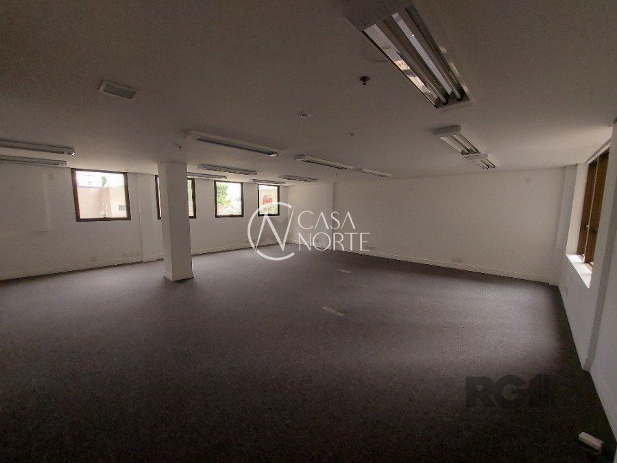 Sala Comercial à venda com 1 quarto, 143m², 1 vaga, Rua São Manoel no bairro Rio Branco em Porto Alegre