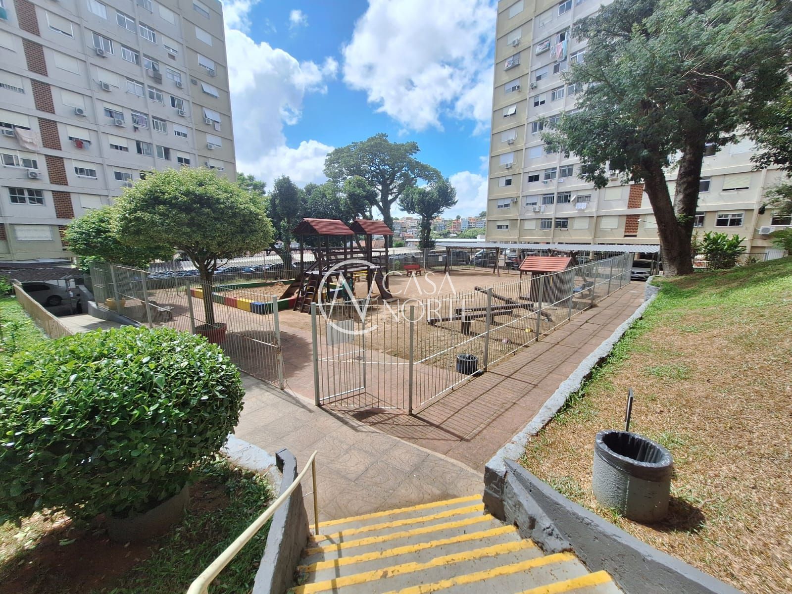 Apartamento à venda com 2 quartos, 56m², 1 vaga, Avenida Professor Oscar Pereira no bairro Azenha em Porto Alegre
