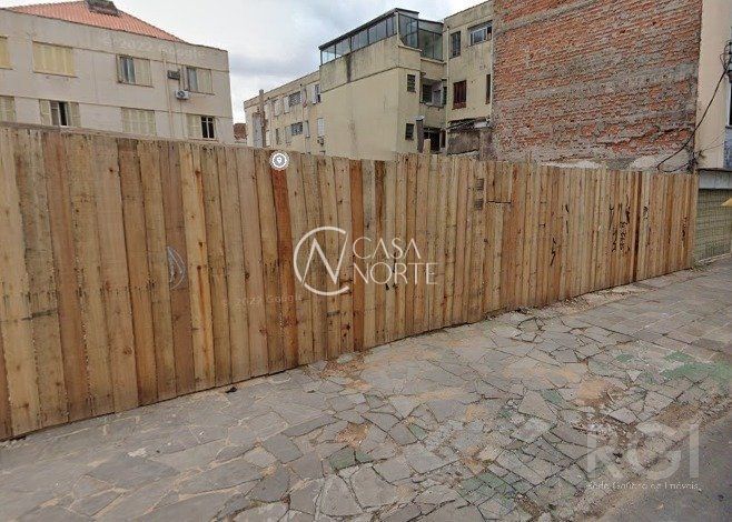 Terreno à venda  com 404m², Avenida Bento Gonçalves no bairro Santo Antônio em Porto Alegre