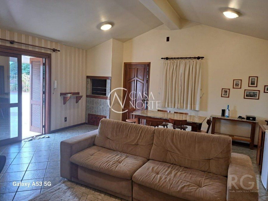 Cobertura à venda com 3 quartos, 178m², 1 suíte, 2 vagas, Rua Professor Ivo Corseuil no bairro Petrópolis em Porto Alegre