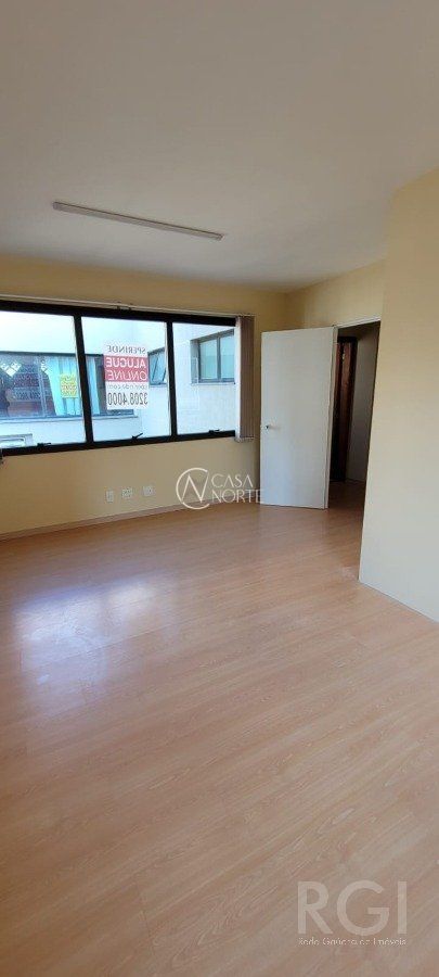 Sala Comercial à venda , 37m², Rua Tenente-Coronel Fabricio Pilar no bairro Moinhos de Vento em Porto Alegre