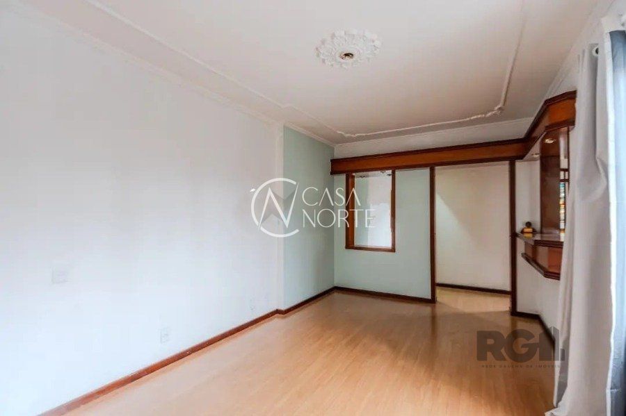 Apartamento à venda com 3 quartos, 94m², 1 suíte, 2 vagas, Avenida Plínio Brasil Milano no bairro Higienópolis em Porto Alegre