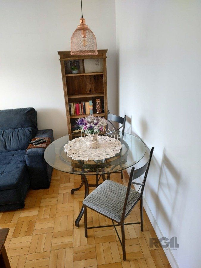Apartamento à venda com 2 quartos, 72m², 1 vaga, Rua General Lima e Silva no bairro Centro Histórico em Porto Alegre