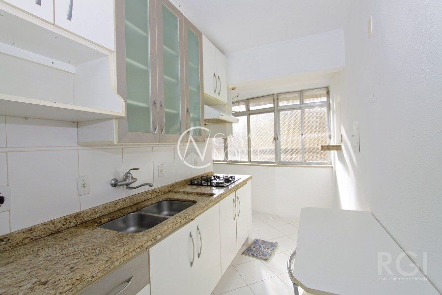 Apartamento à venda com 2 quartos, 73m², Rua Sarmento Leite no bairro Centro Histórico em Porto Alegre