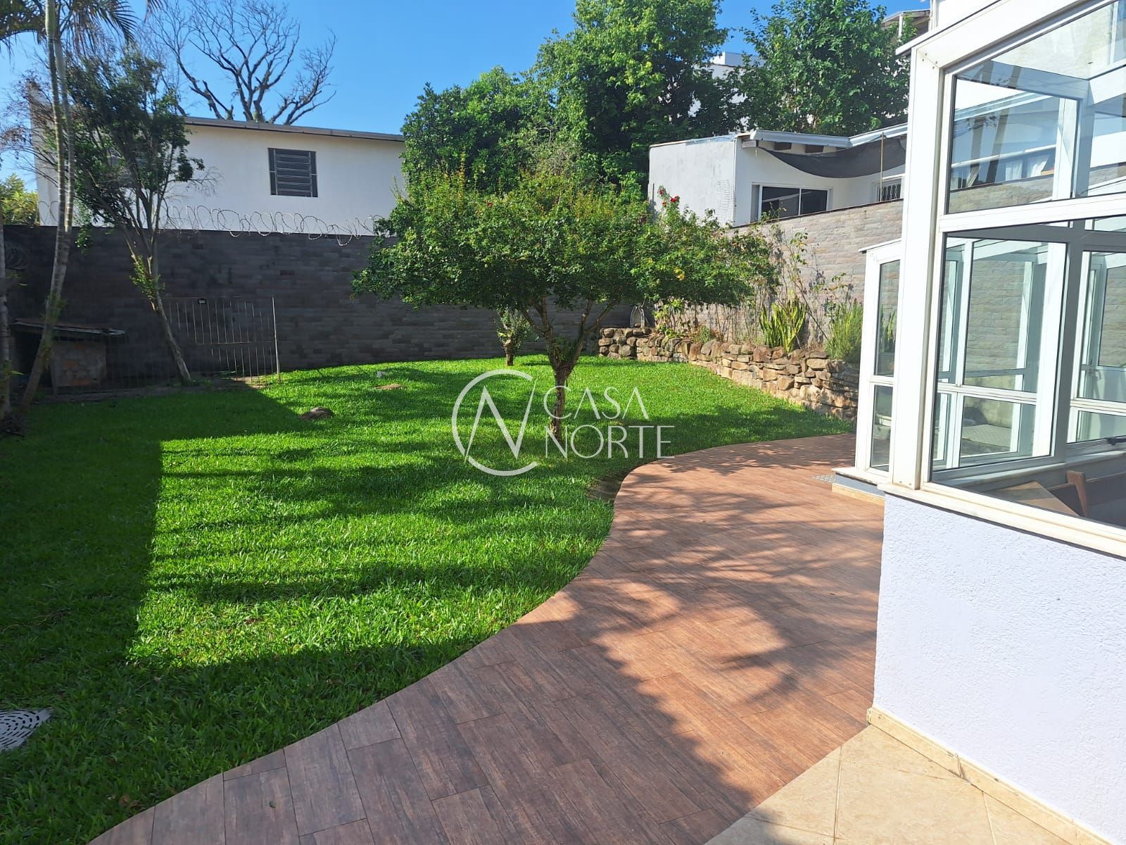 Apartamento à venda com 3 quartos, 211m², 1 suíte, 2 vagas, Rua Barão de Bagé no bairro Vila Jardim em Porto Alegre