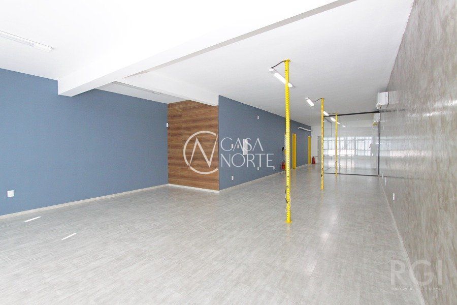 Prédio Comercial à venda , 400m², 3 vagas, Avenida Bahia no bairro São Geraldo em Porto Alegre