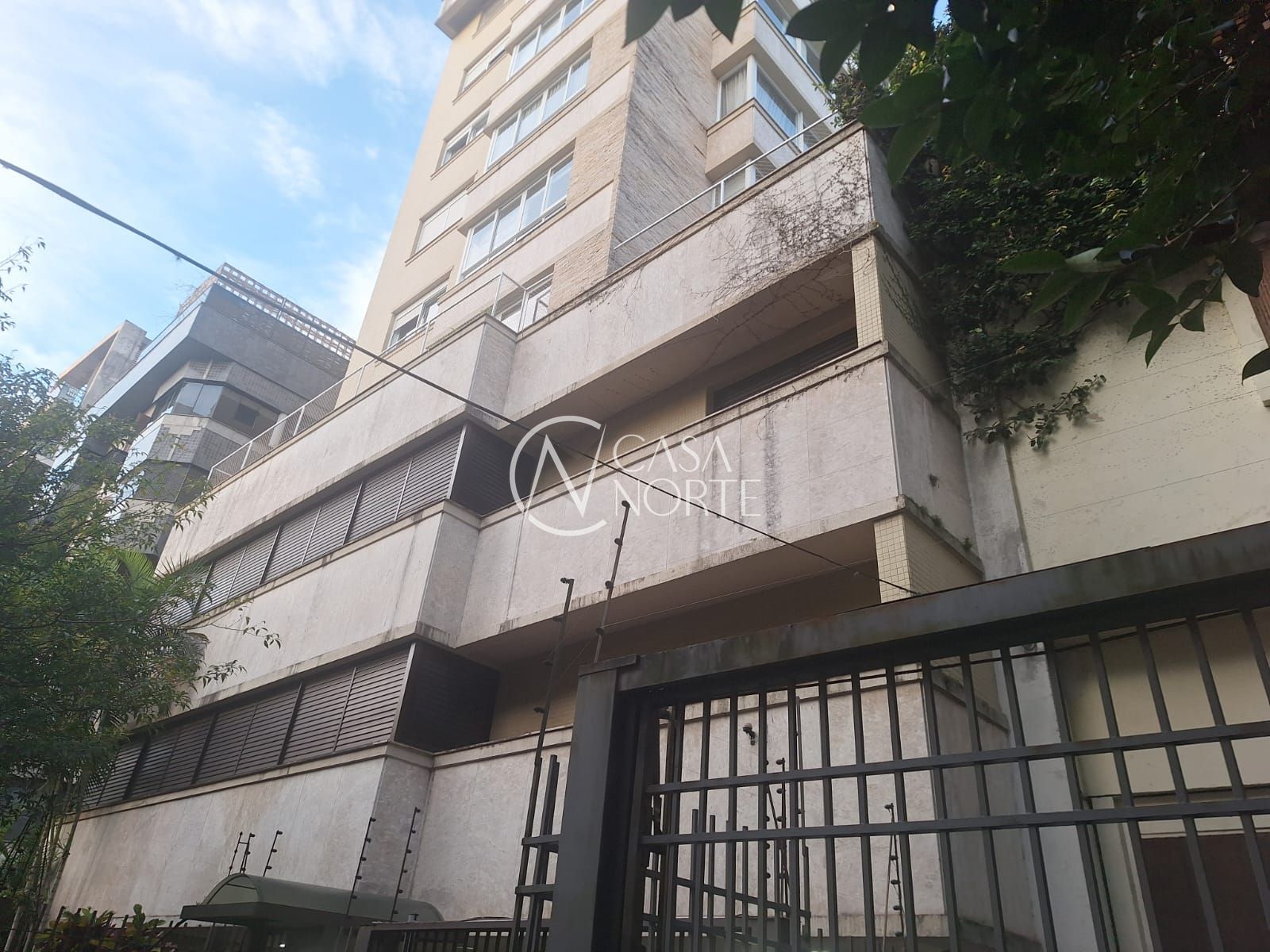 Apartamento à venda com 3 quartos, 120m², 1 suíte, 2 vagas, Rua Almirante Abreu no bairro Rio Branco em Porto Alegre