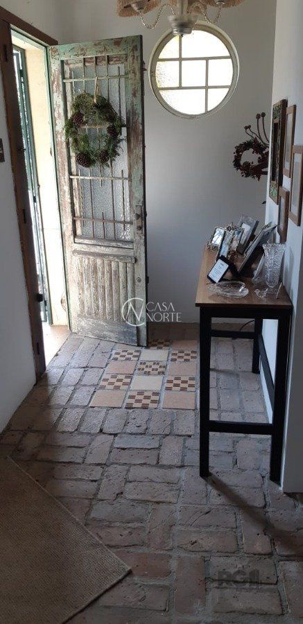 Casa à venda com 3 quartos, 300m², 1 suíte, 6 vagas, Avenida Pátria no bairro São Geraldo em Porto Alegre