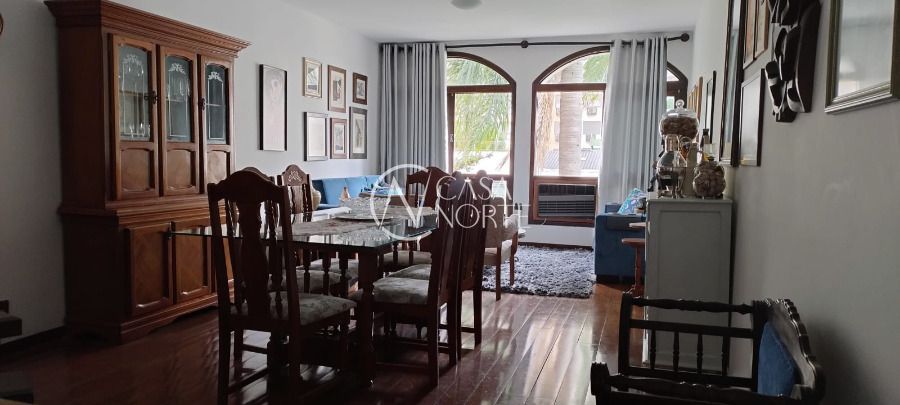 Cobertura à venda com 3 quartos, 235m², 1 suíte, 1 vaga, Rua Coronel Corte Real no bairro Petrópolis em Porto Alegre