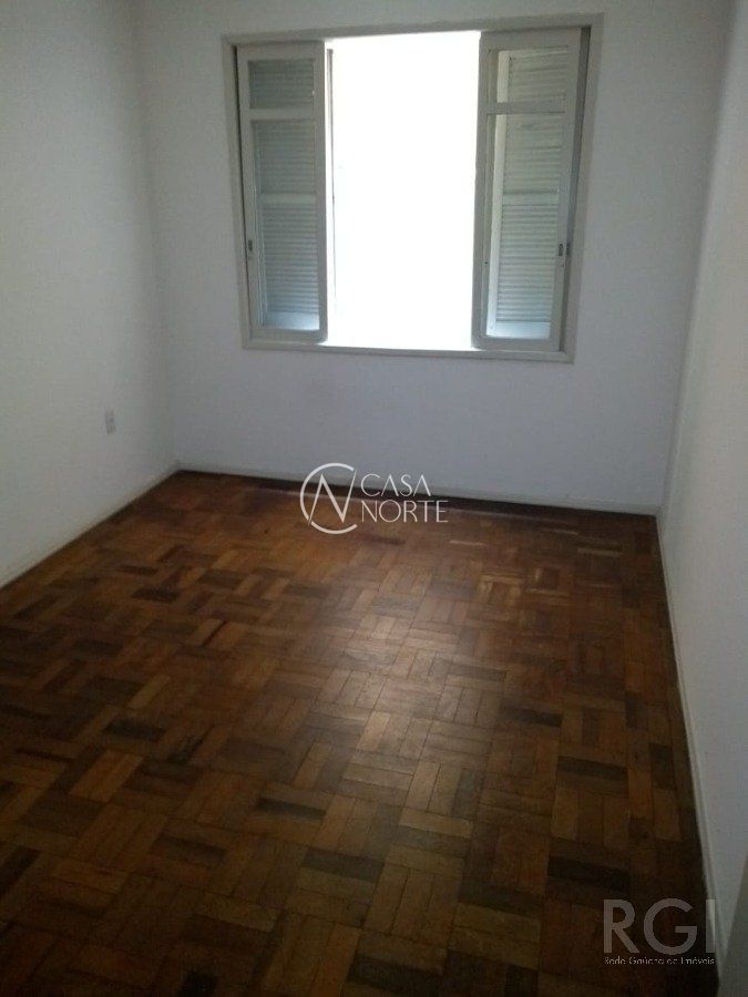 Apartamento à venda com 3 quartos, 75m², Avenida da Azenha no bairro Azenha em Porto Alegre