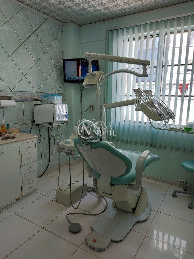 Sala Comercial à venda com 2 quartos, 38m², Rua Doutor Flores no bairro Centro Histórico em Porto Alegre