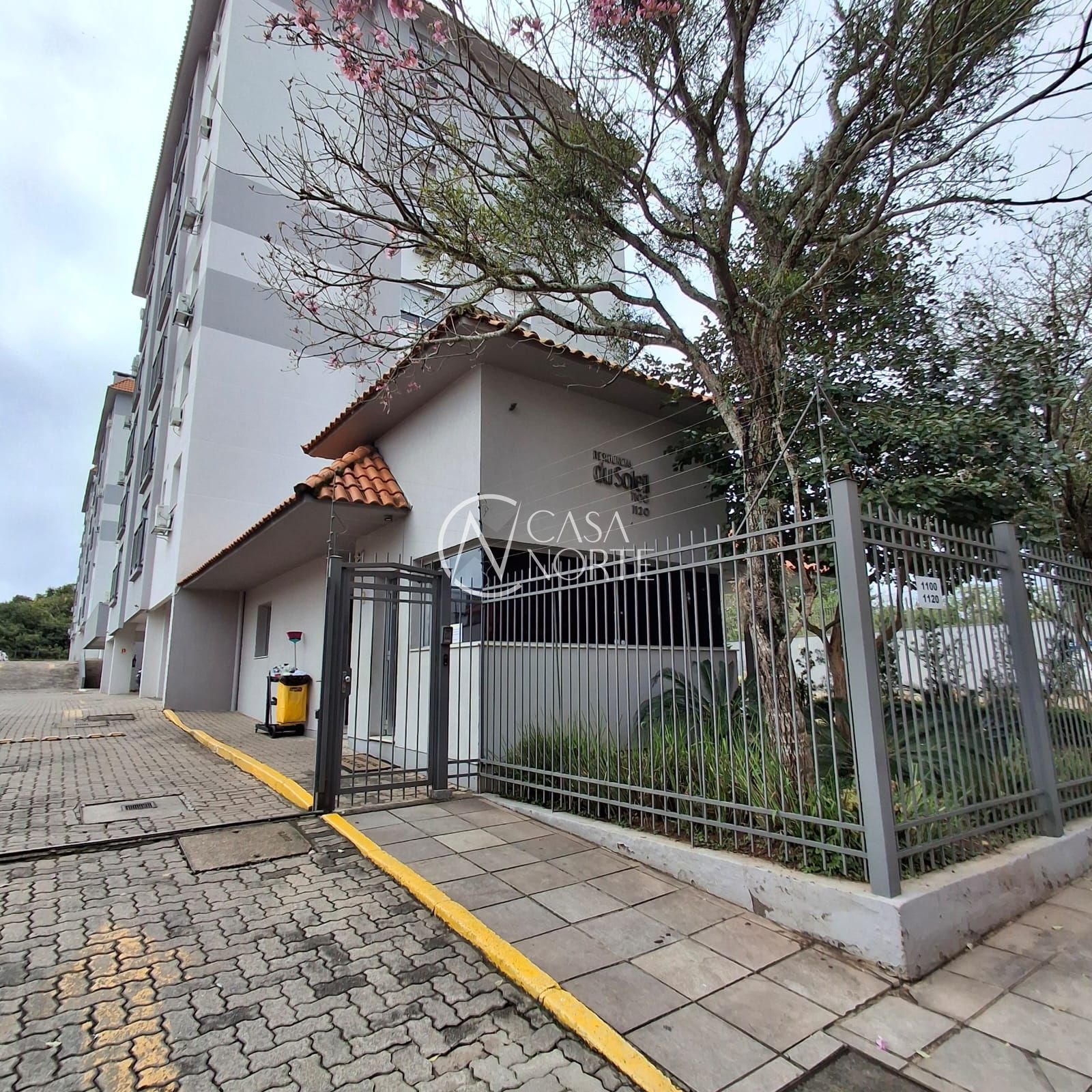 Apartamento à venda com 2 quartos, 67m², 1 suíte, 1 vaga, Rua São Mateus no bairro Bom Jesus em Porto Alegre