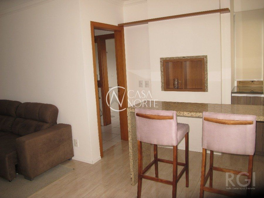 Apartamento à venda com 2 quartos, 75m², 1 suíte, 2 vagas, Avenida Protásio Alves no bairro Três Figueiras em Porto Alegre