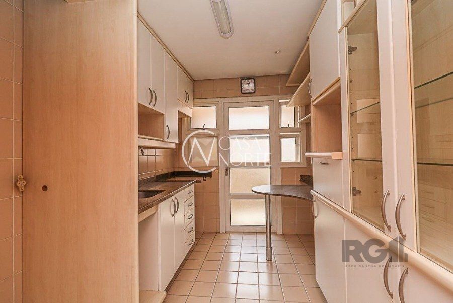Apartamento à venda com 3 quartos, 96m², 1 suíte, 1 vaga, Avenida General Barreto Viana no bairro Chácara das Pedras em Porto Alegre
