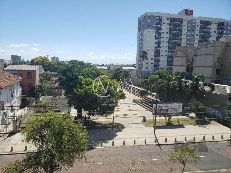 Sala Comercial à venda , 58m², Avenida Benjamin Constant no bairro São João em Porto Alegre