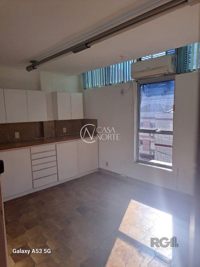 Sala Comercial à venda , 92m², Rua Fernandes Vieira no bairro Bom Fim em Porto Alegre