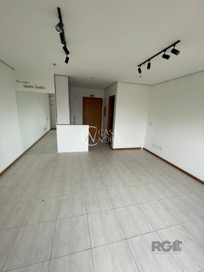 Sala Comercial à venda , 42m², 1 vaga, Avenida Plínio Brasil Milano no bairro Higienópolis em Porto Alegre