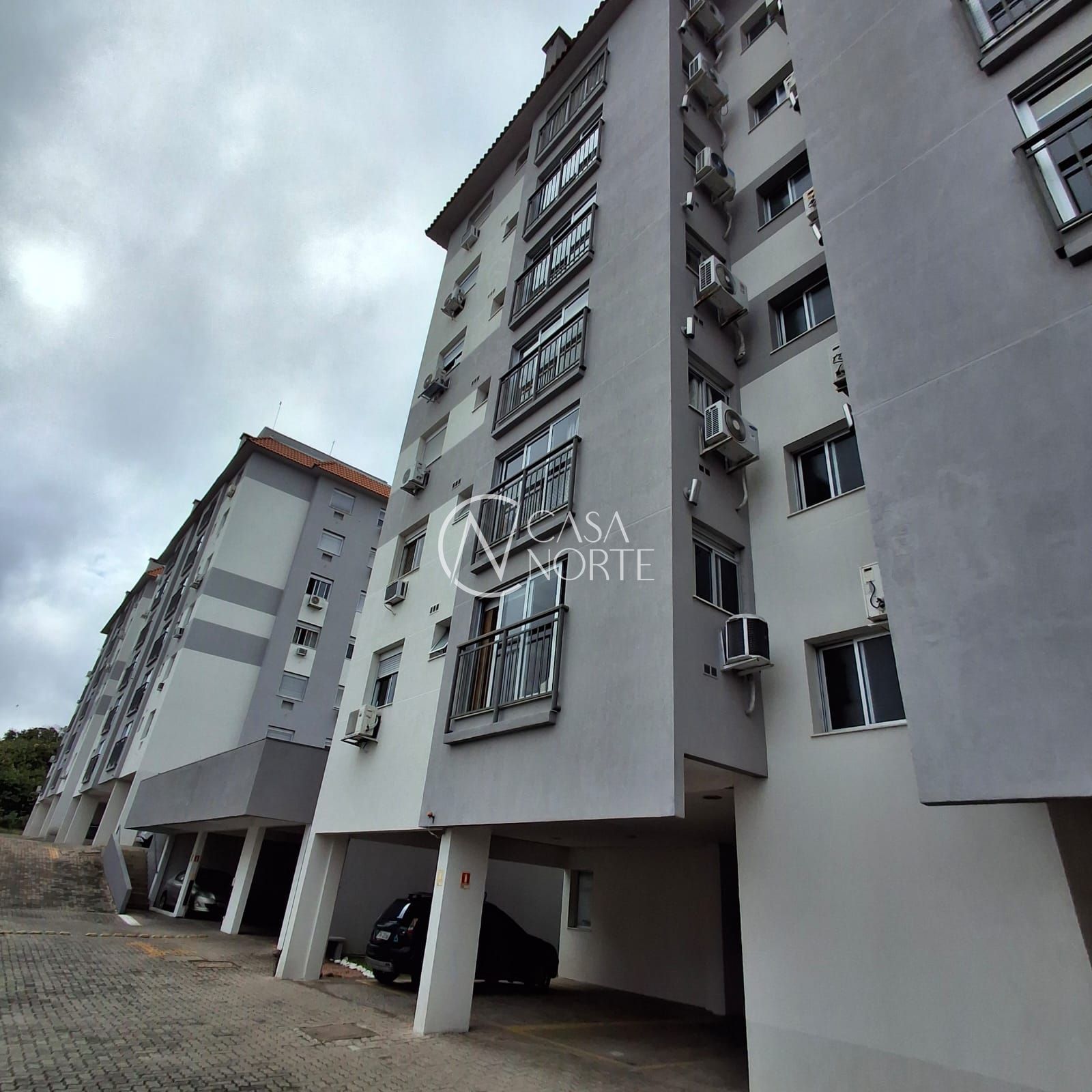 Apartamento à venda com 2 quartos, 67m², 1 suíte, 1 vaga, Rua São Mateus no bairro Bom Jesus em Porto Alegre