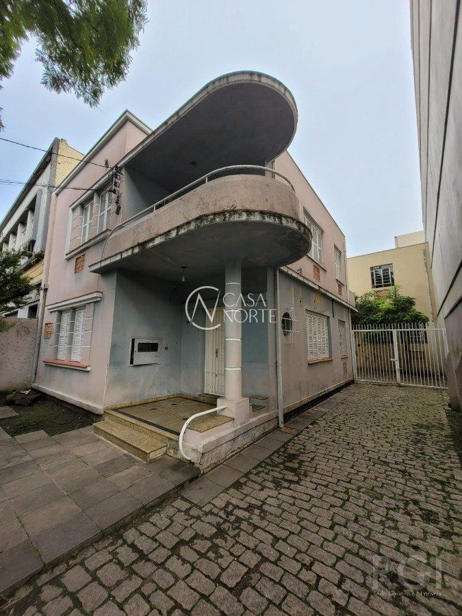 Casa Comercial à venda , 320m², Rua Giordano Bruno no bairro Rio Branco em Porto Alegre