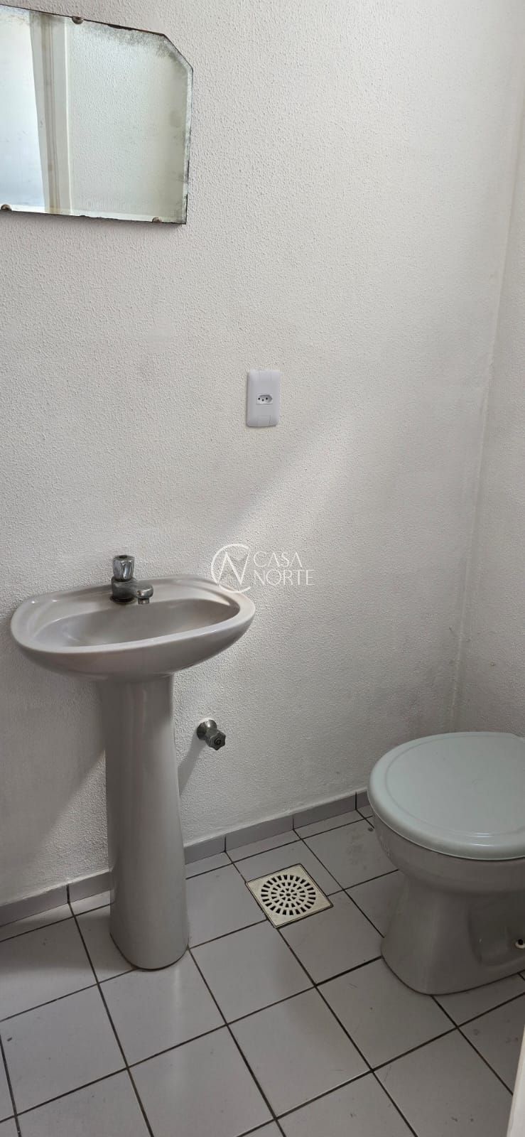 Sala Comercial à venda com 1 quarto, 36m², Avenida Polônia no bairro São Geraldo em Porto Alegre