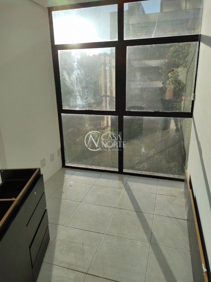 Sala Comercial à venda com 1 quarto, 59m², 1 vaga, Rua Doutor Florencio Ygartua no bairro Moinhos de Vento em Porto Alegre