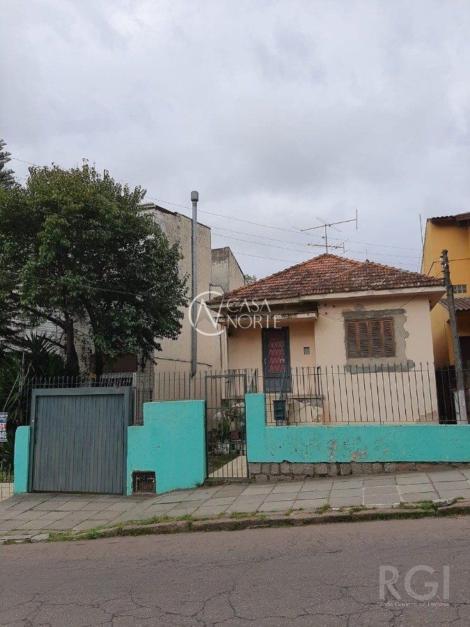 Terreno à venda  com 660m², Rua Mariano de Matos no bairro Santa Tereza em Porto Alegre