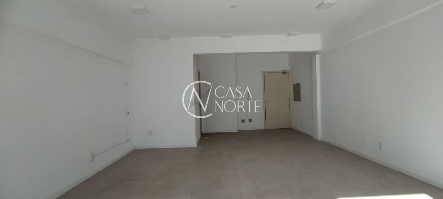 Sala Comercial à venda com 1 quarto, 39m², Avenida Carlos Gomes no bairro Auxiliadora em Porto Alegre
