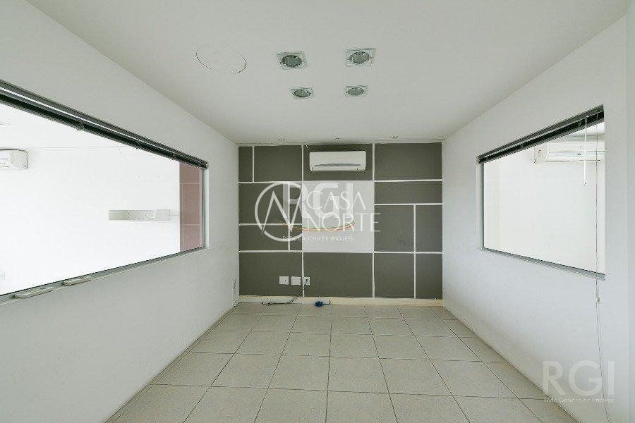 Sala Comercial à venda , 153m², 1 vaga, Avenida Taquara no bairro Petrópolis em Porto Alegre