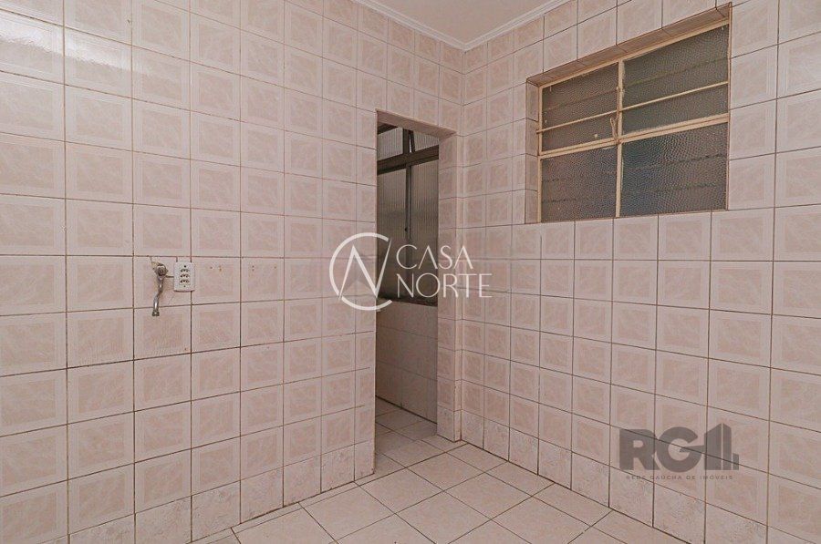 Apartamento à venda com 2 quartos, 50m², 1 vaga, Avenida Chui no bairro Cristal em Porto Alegre