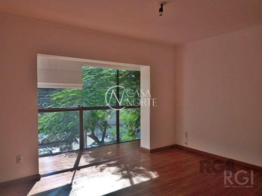 Apartamento à venda com 2 quartos, 79m², Avenida Mariland no bairro São João em Porto Alegre