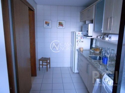 Apartamento à venda com 2 quartos, 68m², 1 suíte, 1 vaga, Rua Ari Marinho no bairro Higienópolis em Porto Alegre